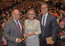 Landeshauptfrau Johanna Mikl-Leitner mit Bundesminister Wolfgang Sobotka und Landeshauptmann Arno Kompatscher.