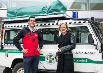 Matthias Cernusca, Landesleiter Bergrettung Niederösterreich, Landeshauptfrau Johanna Mikl-Leitner
