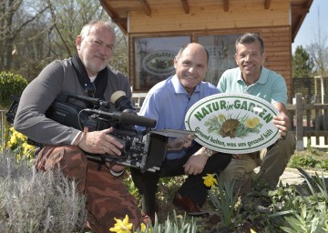 Neue Staffel von „Natur im Garten“: Heribert Senegatschnig, Landeshauptmann-Stellvertreter Mag. Wolfgang Sobotka, Biogärnter Karl Ploberger (v.l.n.r.)