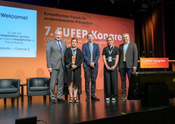 Landesrat NÖGUS-Vorsitzender Martin Eichtinger, Dorothee von Laer, Medizinische Universität Innsbruck, Michael Bang Petersen, Universität Aarhus, Anna Petherick, Universität Oxford, und Gerald Gartlehner, Leiter des Departments für Evidenzbasierte Medizin und Evaluation und wissenschaftliche Leiter des Kongresses.