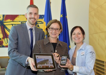 Landeshauptfrau Mikl-Leitner: "Die neue Landes-Homepage ist ein erster Schritt, bei dem es darum geht, dass sich Bürgerinnen und Bürger schneller und leichter zurechtfinden, wenn sie Anliegen haben."