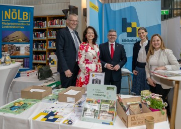 (v.l.n.r.) Josef Fürst , Ursula Liebmann, Landesrat Ludwig Schleritzko , Verena Resch, Kerstin Mayer 
