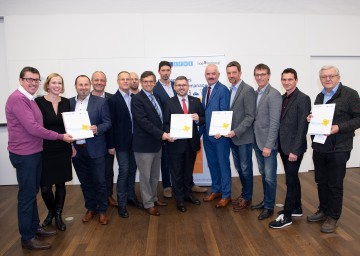 Landesrat Schleritzko mit Interessierten aus dem Bezirk Wiener Neustadt
