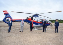 BIG-Geschäftsführer Wolfgang Gleissner, Bürgermeister Klaus Schneeberger, Landeshauptfrau Johanna Mikl-Leitner, Bundesminister Karl Nehammer, Franz Ruf, Generaldirektor für die öffentliche Sicherheit (v.l.n.r.)