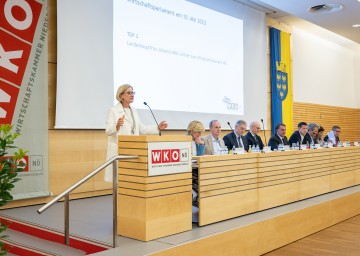 Die gut funktionierende Partnerschaft zwischen dem Land, den Betrieben und der Wirtschaftskammer betonte Landeshauptfrau Johanna Mikl-Leitner beim Wirtschaftsparlament der Wirtschaftskammer Niederösterreich im WIFI St. Pölten.