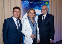Bürgermeister Peter Eisenschenk, Landeshauptfrau Johanna Mikl-Leitner und Bundespräsident Alexander Van der Bellen (v.l.n.r.)