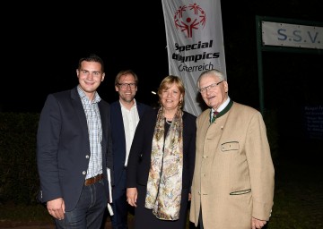 Bgm. Markus Baier (Zellerndorf), Landesrätin Mag. Barbara Schwarz, Alexander Bodmann (GF Caritas Wien), Hermann Kröll (Präsident Special Olympics Österreich)v.l.n.r.