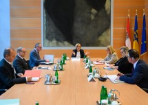 Lagebesprechung im NÖ Landhaus.