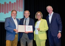 Sportunion NÖ Präsident Raimund Hager, Leopold Schlogger, Landeshauptfrau Johanna Mikl-Leitner und Sportunion Österreich Präsident Peter McDonald.