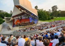 Am gestrigen Freitagabend wurde das 15. Grafenegg Festival unter der künstlerischen Leitung von Rudolf Buchbinder eröffnet