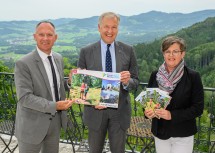 v.l.n.r. 2. Landtagspräsident Bgm. Gerhard Karner, EU-Landesrat Martin Eichtinger und Geschäftsführerin NÖ.Regional Christine Schneider 