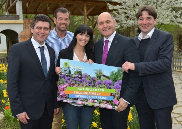 Freuen sich über den Saisonstart der Garten Tulln: der Tullner Bürgermeister Mag. Peter Eisenschenk, Biogärtner Karl Ploberger, Marketing-Leiterin der Garten Tulln Sandra Pfister, Landeshauptmann-Stellvertreter und Initiator der Aktion „Natur im Garten“ Mag. Wolfgang Sobotka und Geschäftsführer der Garten Tulln Franz Gruber, MSc. (v.l.n.r.)