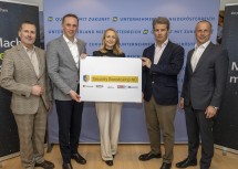 v.l. Microsoft Cloud Region Lead Florian Slezak, Digitalisierungslandesrat Jochen Danninger, CMO Microsoft Österreich Bernadette Welly, IV-NÖ Präsident und WKNÖ Vizepräsident Thomas Salzer, Michael Swoboda, Geschäftsführer ETC (Enterprise Training Center)