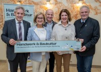 LH Mikl-Leitner “Auf der Walz“ am Semmering LH Mikl-Leitner “Auf der Walz“ am Semmering