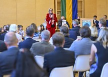 Landeshauptfrau Johanna Mikl-Leitner: „Heute ist ein großer Freudentag, denn wir eröffnen gemeinsam diesen Zubau, der mehr Platz für die Entfaltung unserer Kinder bedeutet.“
