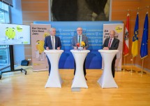 Bei der Pressekonferenz im Landhaus: Präsident Anton Kasser, LH-Stellvertreter Stephan Pernkopf und Vizepräsident Roman Stachelberger (v.l.n.r.).