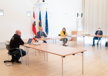 NÖ Impfkoordinator Christof Constantin Chwojka, LH-Stellvertreter Stephan Pernkopf, Landesrätin Ulrike Königsberger-Ludwig und Patientenanwalt Gerald Bachinger stellten heute den Impfplan für die kommenden Tage vor.