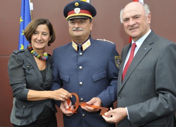 Innenministerin Mag. Johanna Mikl-Leitner, Chefinspektor Otto Taupe (Dienststellenleiter des OZ-AGM) und Landeshauptmann Dr. Erwin Pröll.