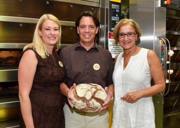 Landeshauptfrau Johanna Mikl-Leitner mit Erika und Gerald Geier.