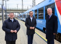 Mobilitätslandesrat Ludwig Schleritzko, Staatssekretär Magnus Brunner und Bürgermeister Klaus Schneeberger (v.l.).