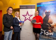 (v.l.n.r.) Alexander Syllaba, Geschäftsführer Cinema Paradiso St. Pölten & Baden, Landeshauptfrau Johanna Mikl-Leitner und Ursula Strauss.