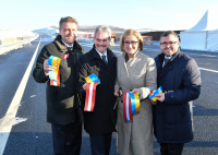 Feier für bevorstehende Verkehrsfreigabe der A 5 zwischen Schrick und Poysbrunn