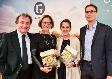 Präsentierten das Programm für das Grafenegg Festival 2020: Festivalleiter Rudolf Buchbinder, Landeshauptfrau Johanna Mikl-Leitner, Konstantia Gourzi, Composer in Residence, und Geschäftsführer Philipp Stein (v.l.n.r.)
