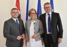 Treffen von Landesrat Ludwig Schleritzko und Landeshauptfrau Johanna Mikl-Leitner mit dem tschechischen Verkehrsminister Dan Ťok (v.l.n.r.)