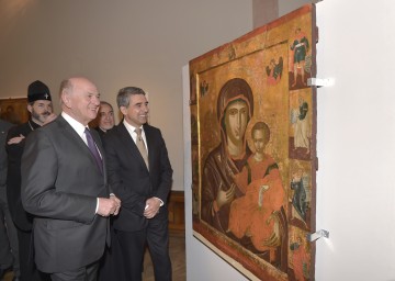 Landeshauptmann Dr. Erwin Pröll und Bulgariens Präsident Mag. Rosen Plevneliev eröffneten die Ausstellung \"Glanz des Ostens\" im Stift Klosterneuburg.