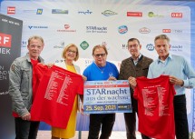 Günter Grasmuck, Landeshauptfrau Johanna Mikl-Leitner, Ewald Pfleger, Bürgermeister Erich Polz und Moderator Alfons Haider nach der Pressekonferenz.