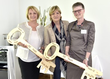 Eröffneten das neue Haus 42 des PBZ Mauer: Direktorin Sylvia Seibert, Landesrätin Mag. Barbara Schwarz und Renate Lokway (Leitung Pflege und Betreuung). (v.l.n.r.)