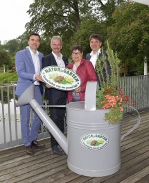 "Natur im Garten"-Obmann Christian Rädler, Landesrat Karl Wilfing, "Natur im Garten"-Geschäftsführerin Christa Lackner und Franz Gruber, Geschäftsführer der Garten Tulln (v.l.n.r.)