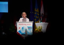 Landeshauptfrau Johanna Mikl-Leitner sagte beim Städtetag, dass Städte, Gemeinden, Institutionen und Ehrenamtliche in der Pandemie Unglaubliches geleistet haben.