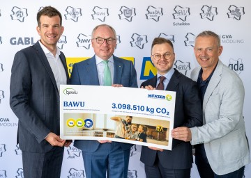 v.l.n.r.: Christian Macho, Präsident der NÖ Umweltverbände; Stephan Pernkopf, LH-Stellvertreter; Ewald-Marco Münzer, Geschäftsführer der Firma Münzer; Martin Leonhardsberger, Aufsichtsratsvorsitzender der BAWU