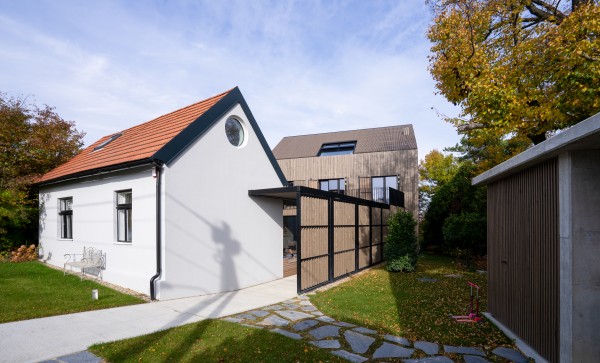 Two Houses and a Cortyard in Klosterneuburg