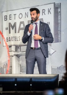 „MABA vereint Innovationskraft, höchste Qualität und Verlässlichkeit seit 100 Jahren“, gratulierte LH-Stellvertreter Udo Landbauer dem Unternehmen zum 100-jährigen Firmenjubiläum.