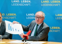 „Der Bodenverbrauch in Niederösterreich sinkt“ sagte LH-Stv. Pernkopf.
