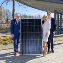 Wollen die Energiewende weiter beschleunigen: LH-Stellvertreter Stephan Pernkopf, Landeshauptfrau Johanna Mikl-Leitner und EVN-Vorstandsdirektor Franz Mittermayer.