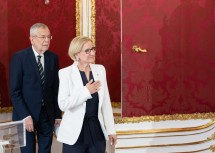 Angelobung von Landeshauptfrau Johanna Mikl-Leitner durch Bundespräsident Alexander Van der Bellen.