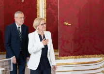 Angelobung von Landeshauptfrau Johanna Mikl-Leitner durch Bundespräsident Alexander Van der Bellen. 