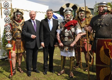 LH Dr. Erwin Pröll und Bundesminister Dr. Michael Spindelegger bei der heutigen Eröffnung der NÖ Landesausstellung 2011