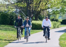 (v.l.) Michael Duscher, Geschäftsführer der Niederösterreich Werbung, Landeshauptfrau Johanna Mikl-Leitner und Bürgermeister Peter Eisenschenk 