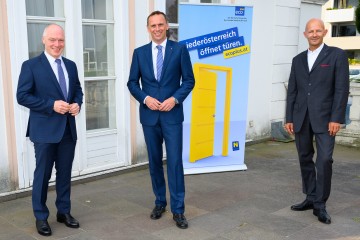 ecoplus Geschäftsführer Helmut Miernicki, Wirtschaftslandesrat Jochen Danninger, ecoplus Bereichsleiter Unternehmen & Technologie Claus Zeppelzauer (v.l.n.r.)