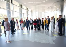 Beim Rundgang durch das Forum Landtag.