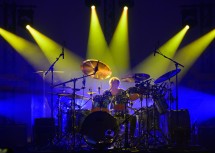 Christian Eigner, der für Bandgrößen wie Depeche Mode am Schlagzeug sitzt, sorgte mit seiner Drummer Show aus seinem Programm „The Solo Concerts“ für den finalen Showact in Laxenburg.