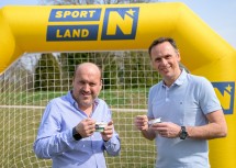 (v.l.n.r.): Georg Blochberger, Sportlandesrat Jochen Danninger