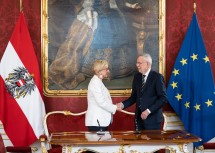 Angelobung von Landeshauptfrau Johanna Mikl-Leitner durch Bundespräsident Alexander Van der Bellen.