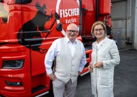 LH Mikl-Leitner besucht Fischer Entsorgungs- und Transport GmbH in Wilhelmsburg