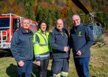 Landesfeuerwehrkommandant Dietmar Fahrafellner, Bezirkshauptfrau Alexandra Grabner-Fritz, Einsatzleiter Josef Huber und LH-Stellvertreter Stephan Pernkopf 