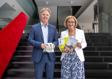Landeshauptfrau Johanna Mikl-Leitner und Michael Duscher, Geschäftsführer der Niederösterreich Werbung